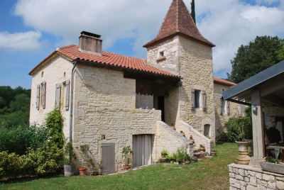 Maison de caractère dans le Quercy blanc avec maison d’amis et piscine