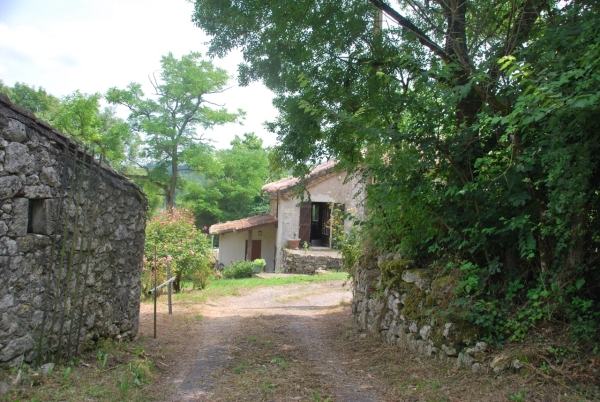 Maison de campagne avec piscine et 3ha de terrain