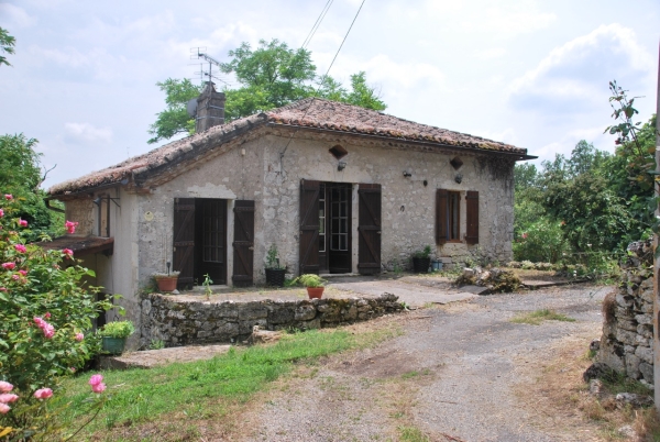 Maison de campagne avec piscine et 3ha de terrain