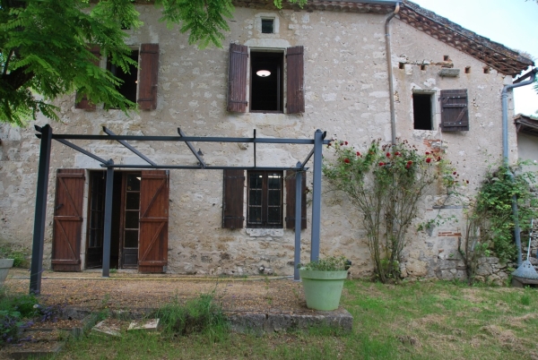 Maison de campagne avec piscine et 3ha de terrain