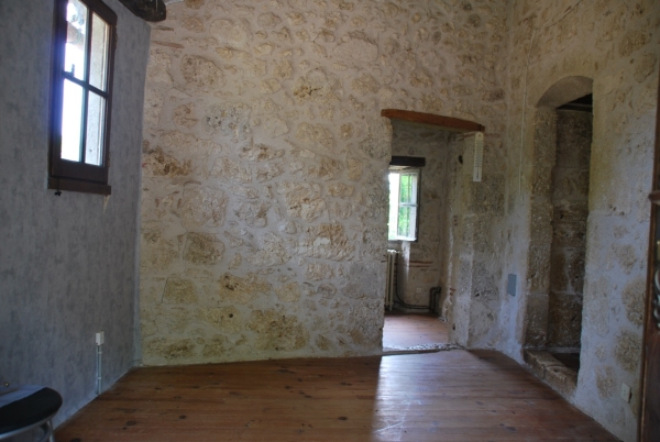 Maison de campagne avec piscine et 3ha de terrain