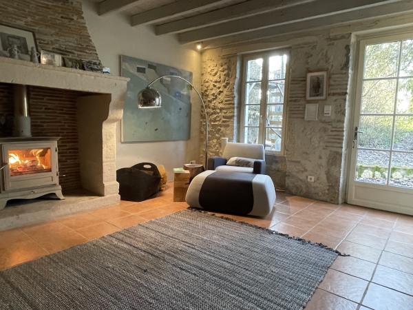 Beautiful stone house with gîte and swimming pool