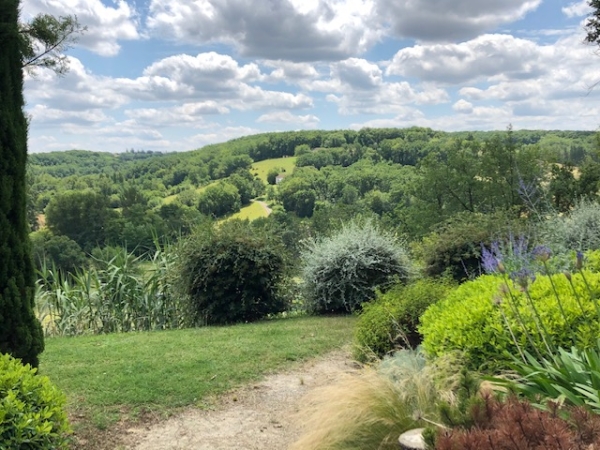 Propriété de campagne avec maison en pierre, annexe et piscine