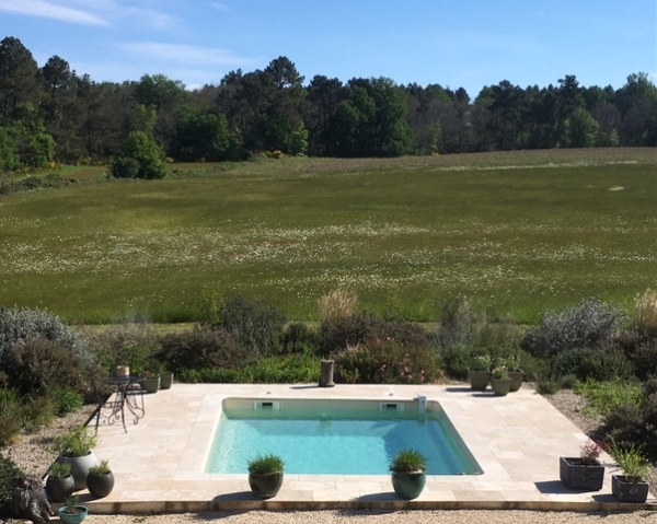 Ferme restaurée en pleine nature